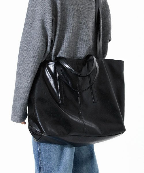 크랙 레더 빅 토트백_블랙