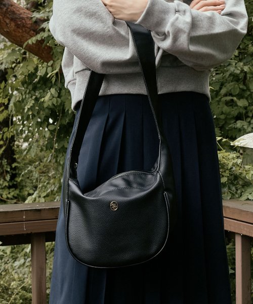 ANC LEATHER BIG SHOULDER BAG