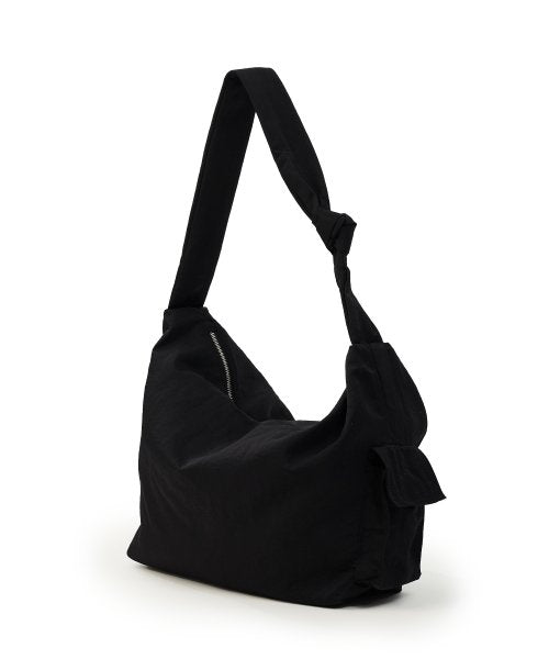 미니멀 포켓 숄더백-블랙