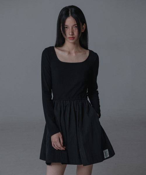 스퀘어넥 슬림 셔링 원피스 (블랙)