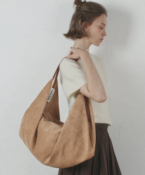 [마스마룰즈X곰송이에디션] 윙 스웨이드백 _베이지