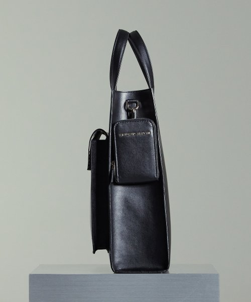 톱스티치 레더 포켓 토트백 _ 블랙