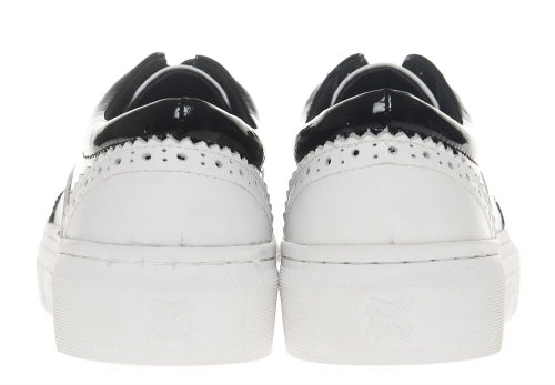 소가죽 윙팁 스니커즈 크리스텔라 블랙&화이트