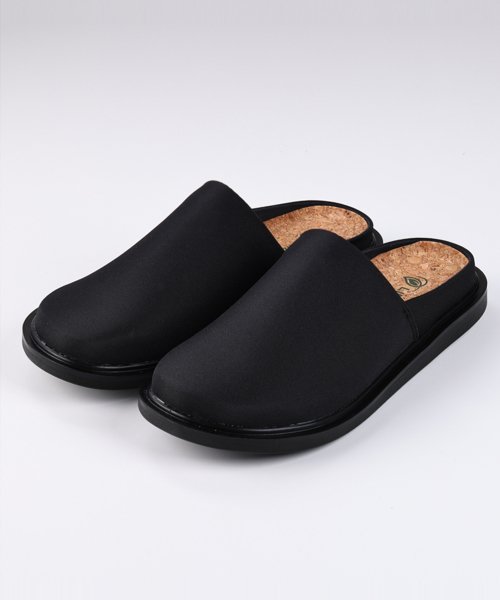 플라스틱 뮬 로우 클로그 블랙(MUPLL01)