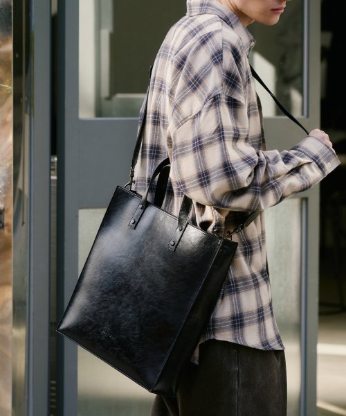 크랙드 스퀘어 토트백 [BLACK]