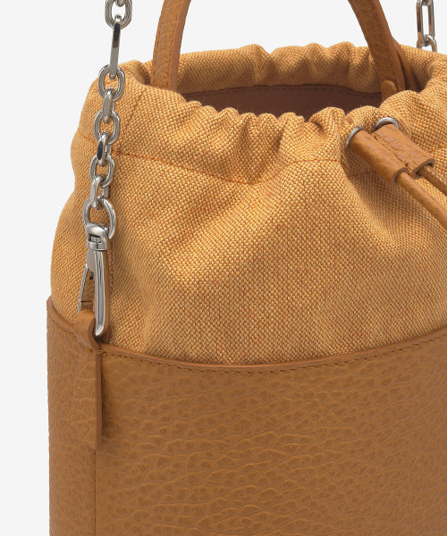 스몰 5AC 버킷백 - 머스타드 / S61WG0035P4348T2336