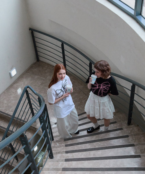 BIG RIBBON LINE T SHIRT BLACK PINK