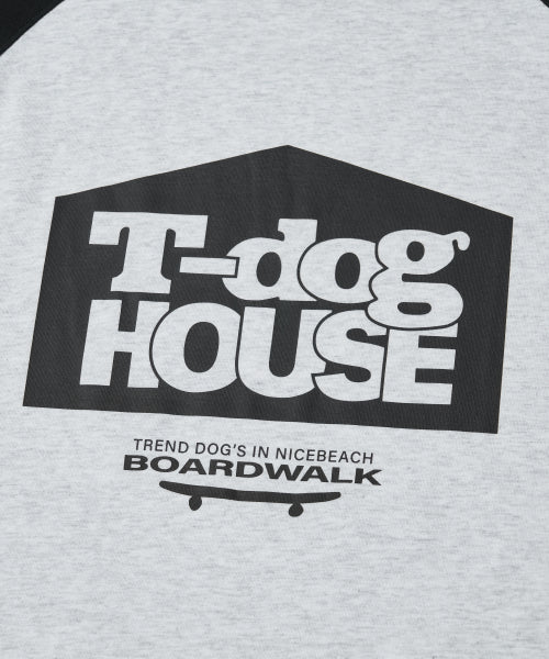 Dog House Graphic Raglan T-Shirt_Black