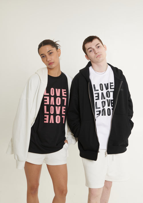 [UNISEX]  LOVE SWITCH TSHIRT (BLACK)