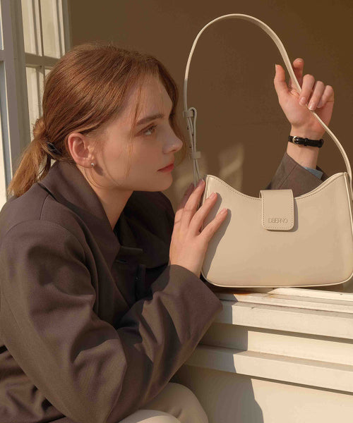 클래식 엠보 호보백 (Ivory)