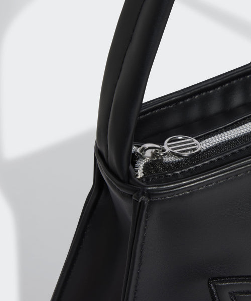 트레포일 숄더 백 - 블랙 / IY4057