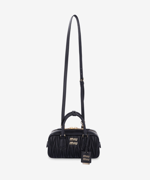 아르카디 마테라쎄 토트백 - 블랙 / 5BB142AN88F0002